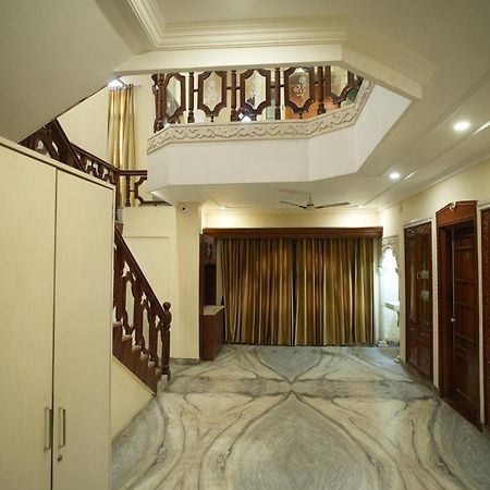 היידראבד Hotel Kp Suites Metro מראה חיצוני תמונה