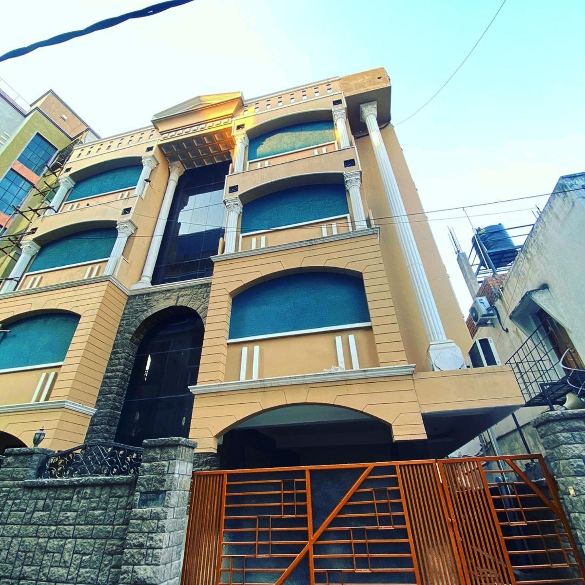 היידראבד Hotel Kp Suites Metro מראה חיצוני תמונה